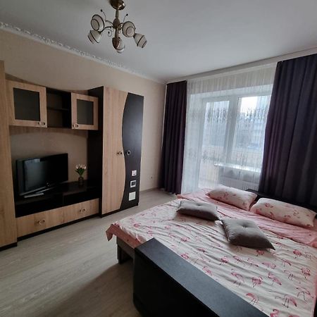 Port City Apartment Lutsk Luaran gambar