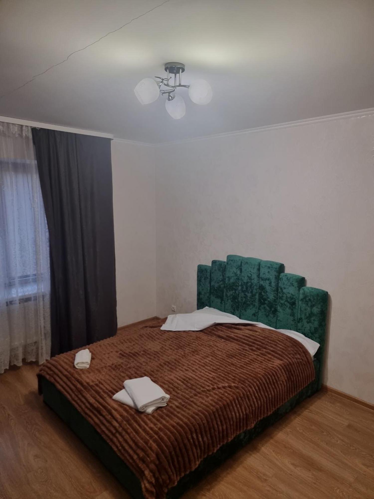 Port City Apartment Lutsk Luaran gambar